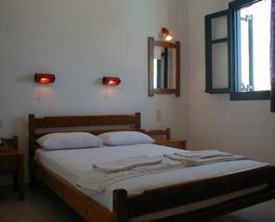 фото отеля Kri-Kri Village Holiday Apartments