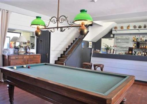 фото отеля Hotel La Maison Sur l'Eau