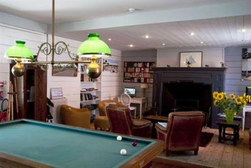 фото отеля Hotel La Maison Sur l'Eau