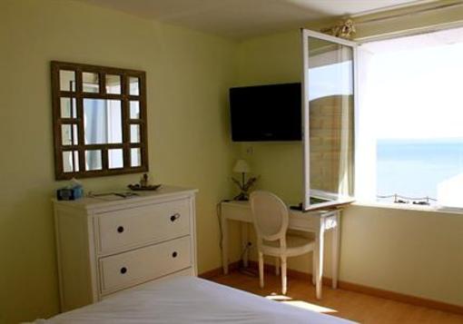 фото отеля Hotel La Maison Sur l'Eau