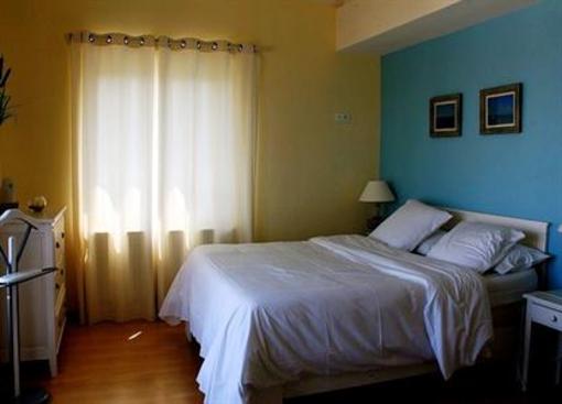 фото отеля Hotel La Maison Sur l'Eau