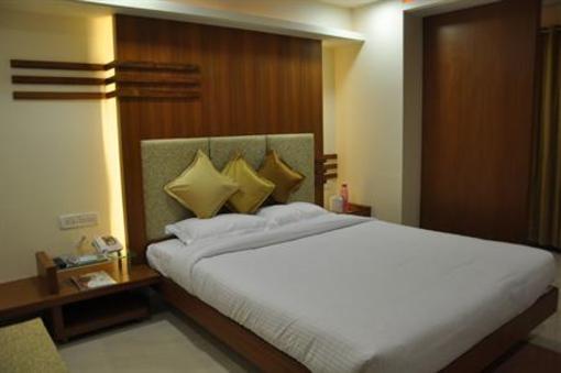 фото отеля Hotel Amrit Residency