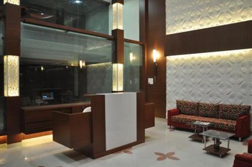 фото отеля Hotel Amrit Residency