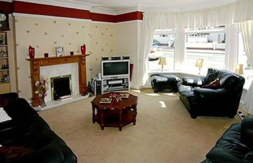 фото отеля Dovedale Guest House Skegness