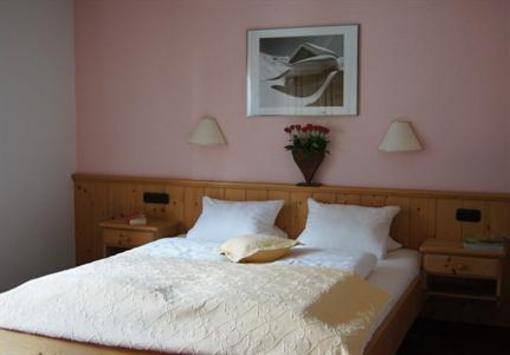 фото отеля Appartment Sarlo