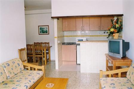 фото отеля Apartamentos Poniente Playa Ibiza