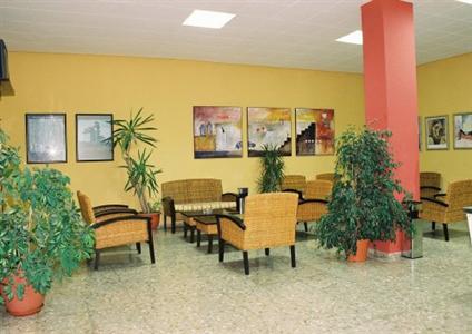 фото отеля Apartamentos Poniente Playa Ibiza