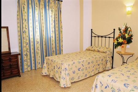 фото отеля Apartamentos Poniente Playa Ibiza