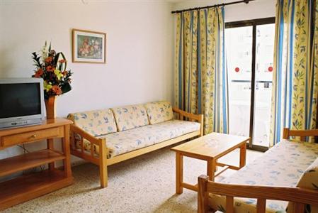 фото отеля Apartamentos Poniente Playa Ibiza