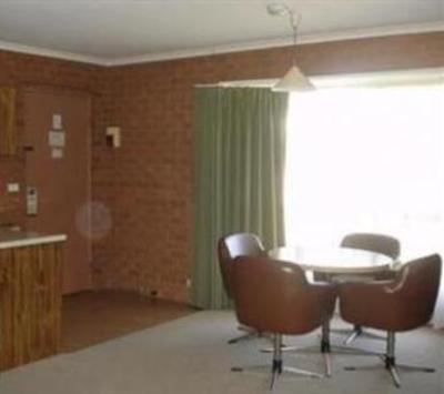 фото отеля Kingswood Motel & Apartments