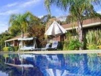 Kingswood Motel & Apartments