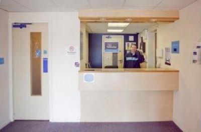 фото отеля Travelodge Canterbury Whitstable