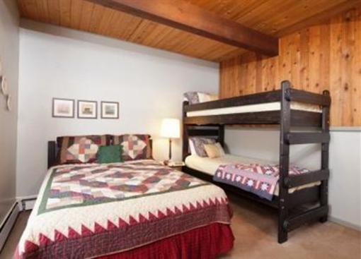 фото отеля Sunlight Mountain Inn