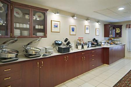 фото отеля BEST WESTERN Red Deer Inn and Suites