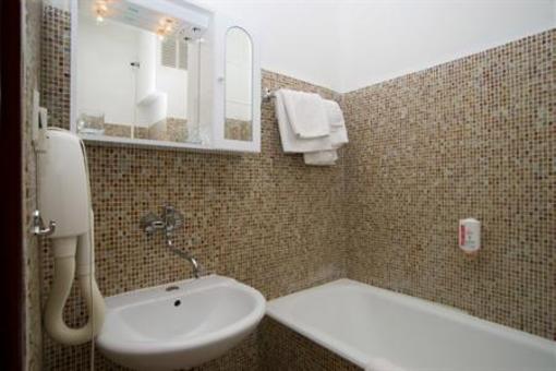фото отеля Hotel Fontana Prelouc