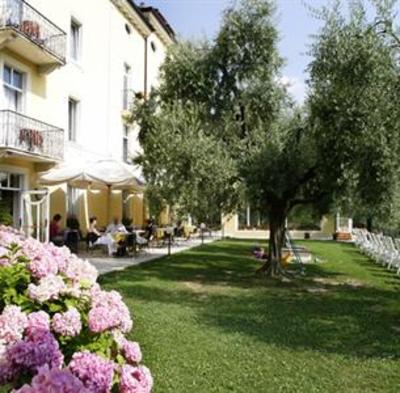 фото отеля Residence Englovacanze
