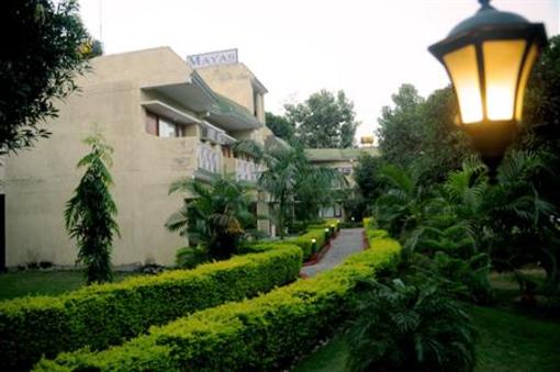 фото отеля Corbett Maya Resort