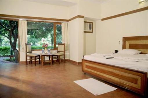 фото отеля Corbett Maya Resort