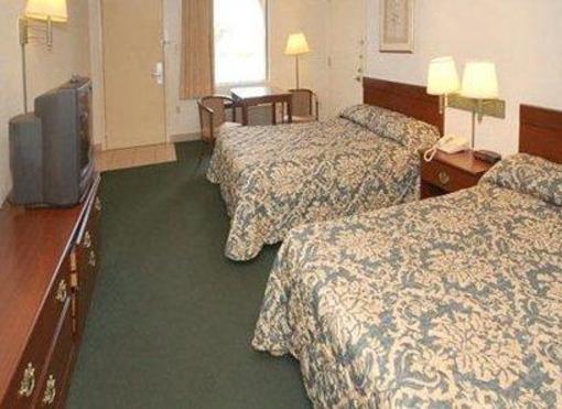 фото отеля Country Hearth Inn & Suites
