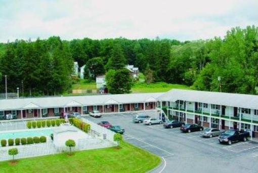 фото отеля Pilgrim Inn Lee (Massachusetts)