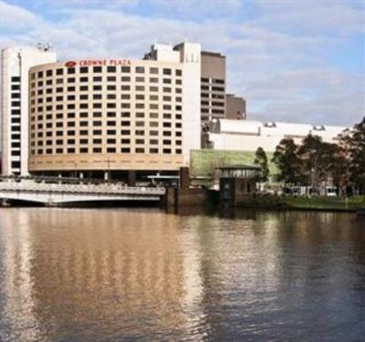 фото отеля Crowne Plaza Melbourne