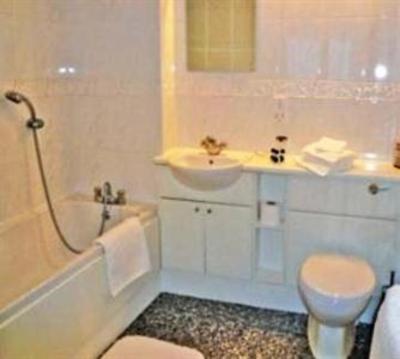 фото отеля Urban Abode Hotel Basingstoke