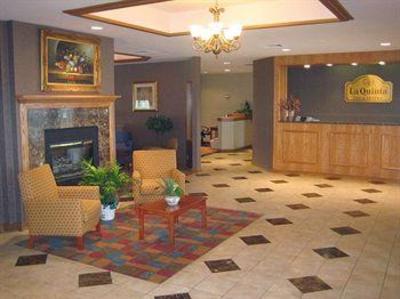 фото отеля La Quinta Inn & Suites Overland Park