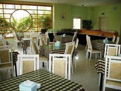 фото отеля Easy-Inn