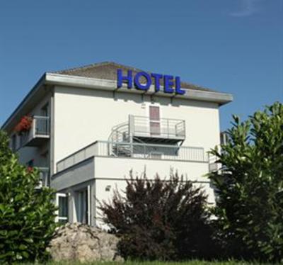 фото отеля Au Lion D'or Hotel Burnhaupt-le-Haut