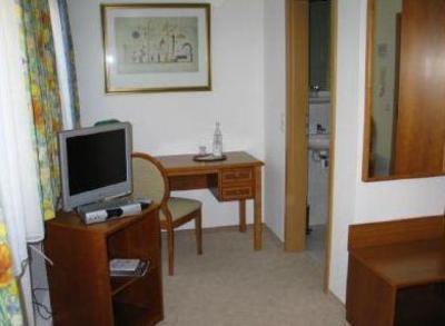 фото отеля Altstadthotel Furth
