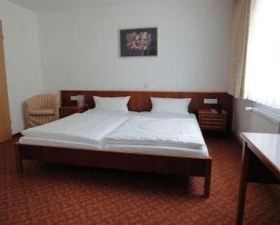 фото отеля Altstadthotel Furth