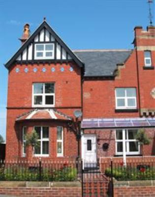 фото отеля Launceston Villa Bed & Breakfast