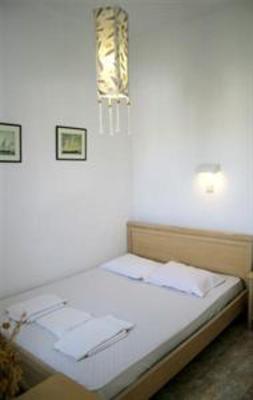 фото отеля Glarontas Apartments