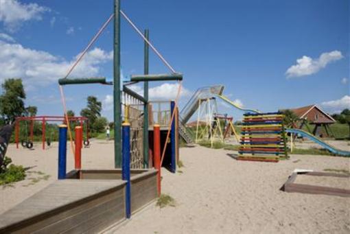 фото отеля Strandhotel Weissenhäuser Strand