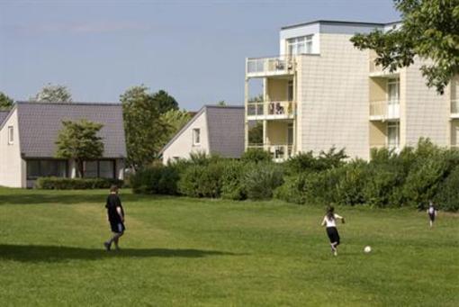 фото отеля Strandhotel Weissenhäuser Strand