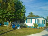 Tropical Winds Motel & Cottages