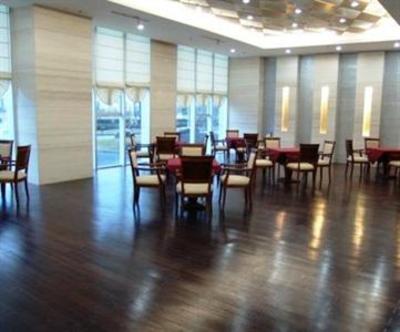 фото отеля Century Yihe Hotel