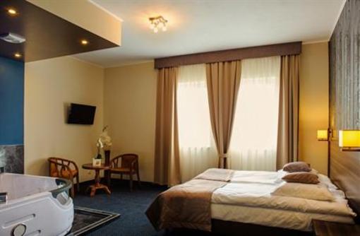 фото отеля Hotel Sevilla Rawa Mazowiecka