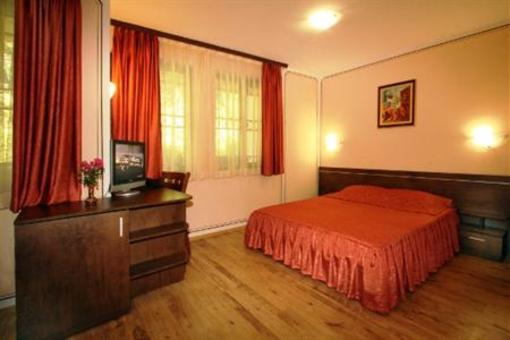 фото отеля Hotel Alafrangite