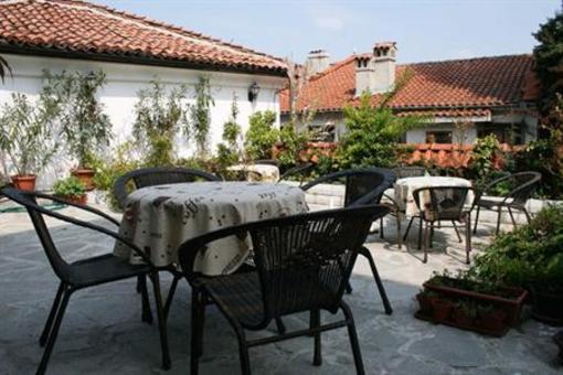 фото отеля Hotel Alafrangite