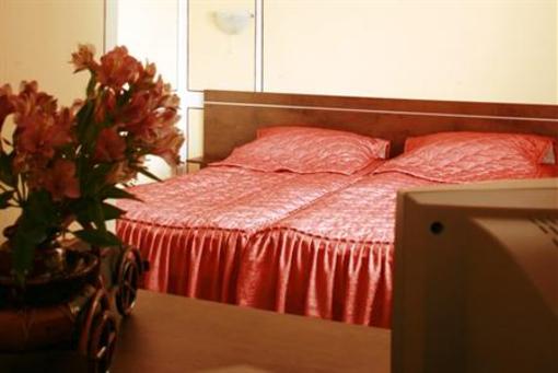 фото отеля Hotel Alafrangite