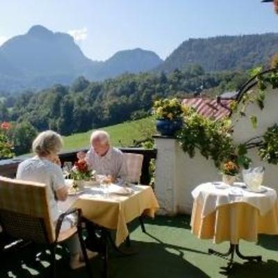 фото отеля Hotel Neu Meran Bad Reichenhall