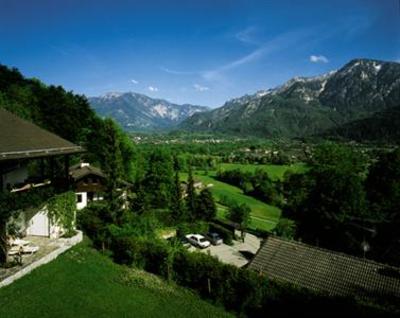 фото отеля Hotel Neu Meran Bad Reichenhall