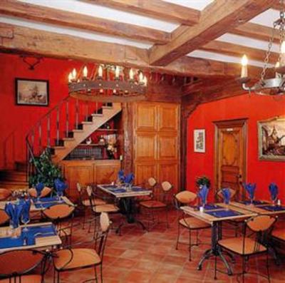 фото отеля Hostellerie Le Prieure de Conques - Chateaux et Hotels Collection