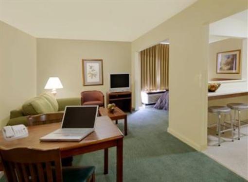 фото отеля Extended Stay America - Greensboro - Wendover Ave.