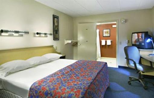фото отеля Red Roof Inn Enfield