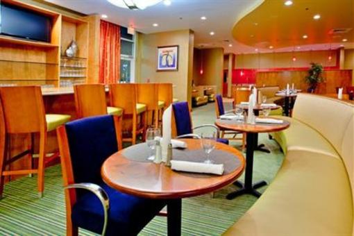 фото отеля Holiday Inn Richmond-Airport