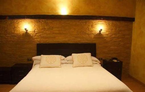 фото отеля Hotel Complejo El 402 Iznalloz