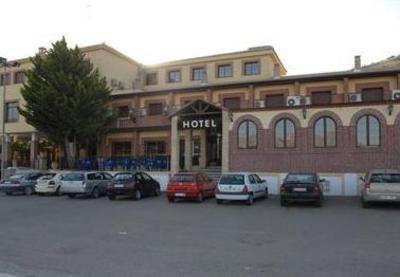 фото отеля Hotel Complejo El 402 Iznalloz