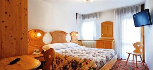 фото отеля Hotel Europa San Martino di Castrozza